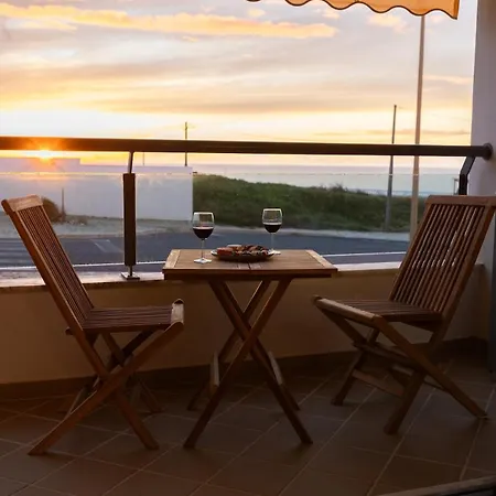 Hygge Living Beachfront アパート *